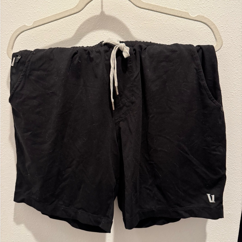 Vuori Black Sunday Performance Shorts